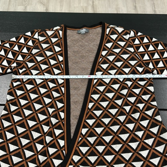 Belle by Belldini Geometric Print Sweater - L - Picture 9 of 9